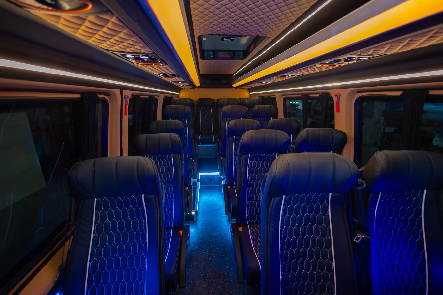 Detaliu interior microbuz